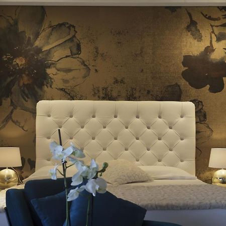 Tiamo Modern Design Guest House รองคี เด เลโจนารี ภายนอก รูปภาพ