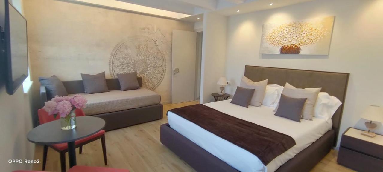 Tiamo Modern Design Guest House รองคี เด เลโจนารี ภายนอก รูปภาพ