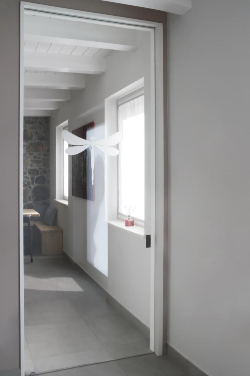 Tiamo Modern Design Guest House รองคี เด เลโจนารี ภายนอก รูปภาพ