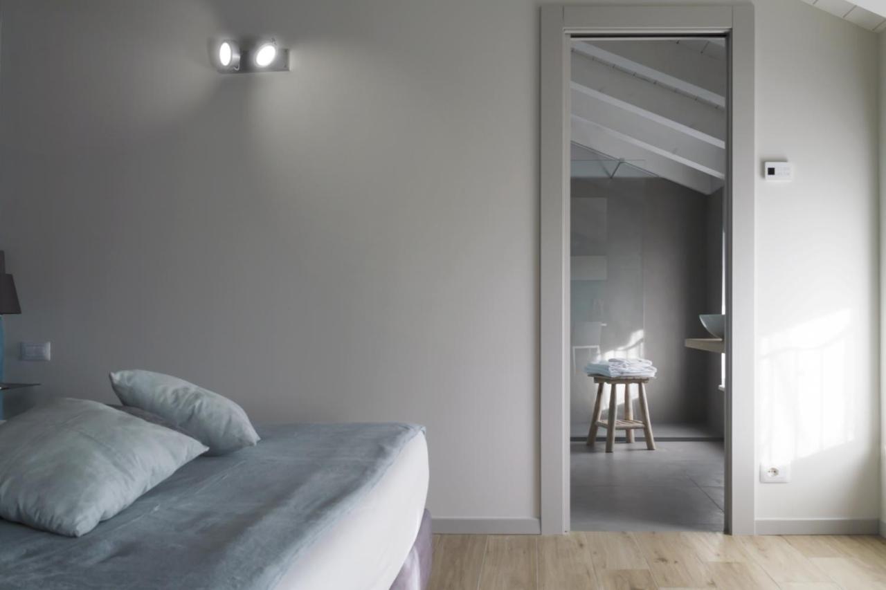 Tiamo Modern Design Guest House รองคี เด เลโจนารี ภายนอก รูปภาพ
