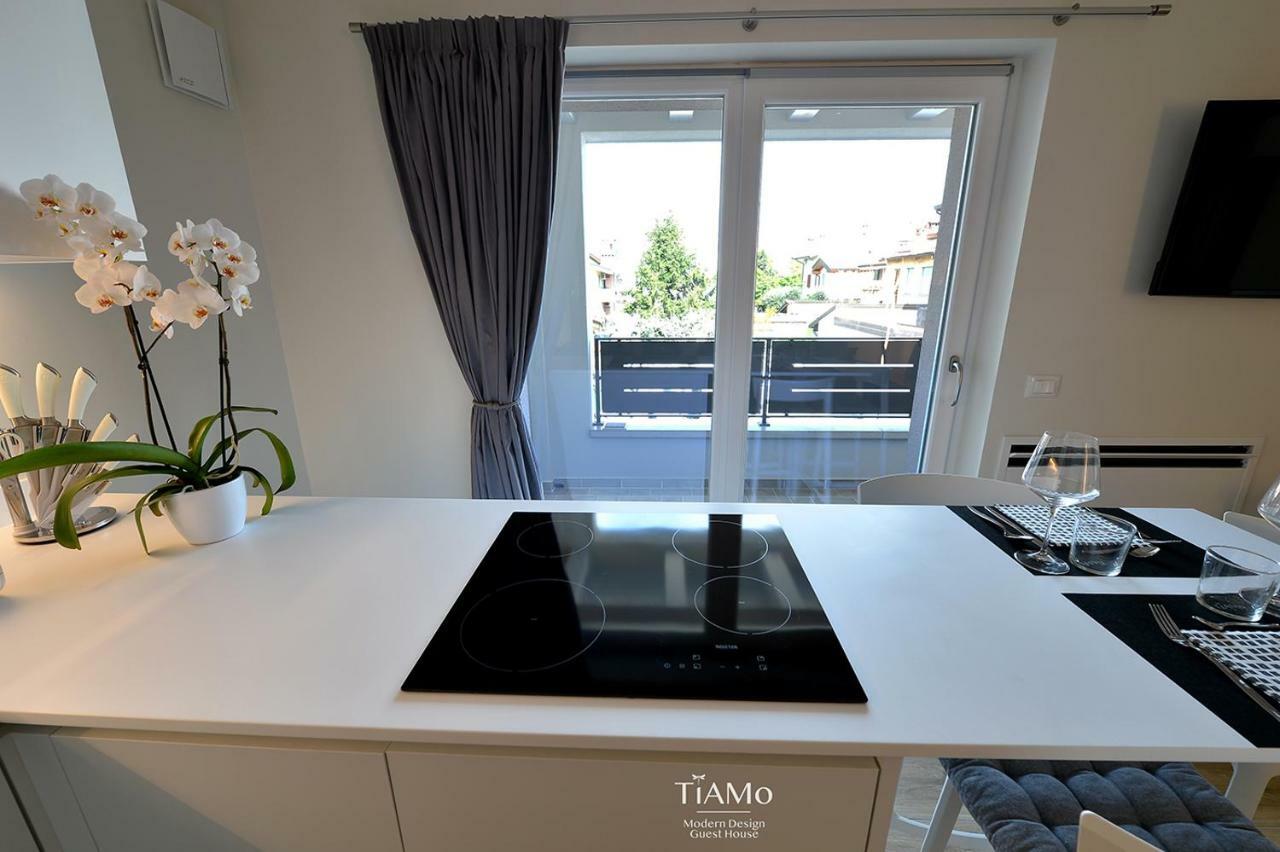 Tiamo Modern Design Guest House รองคี เด เลโจนารี ภายนอก รูปภาพ