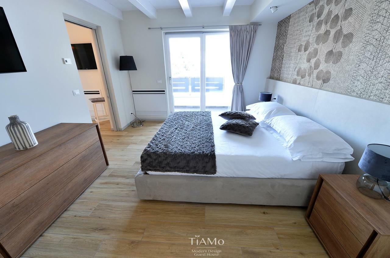 Tiamo Modern Design Guest House รองคี เด เลโจนารี ภายนอก รูปภาพ