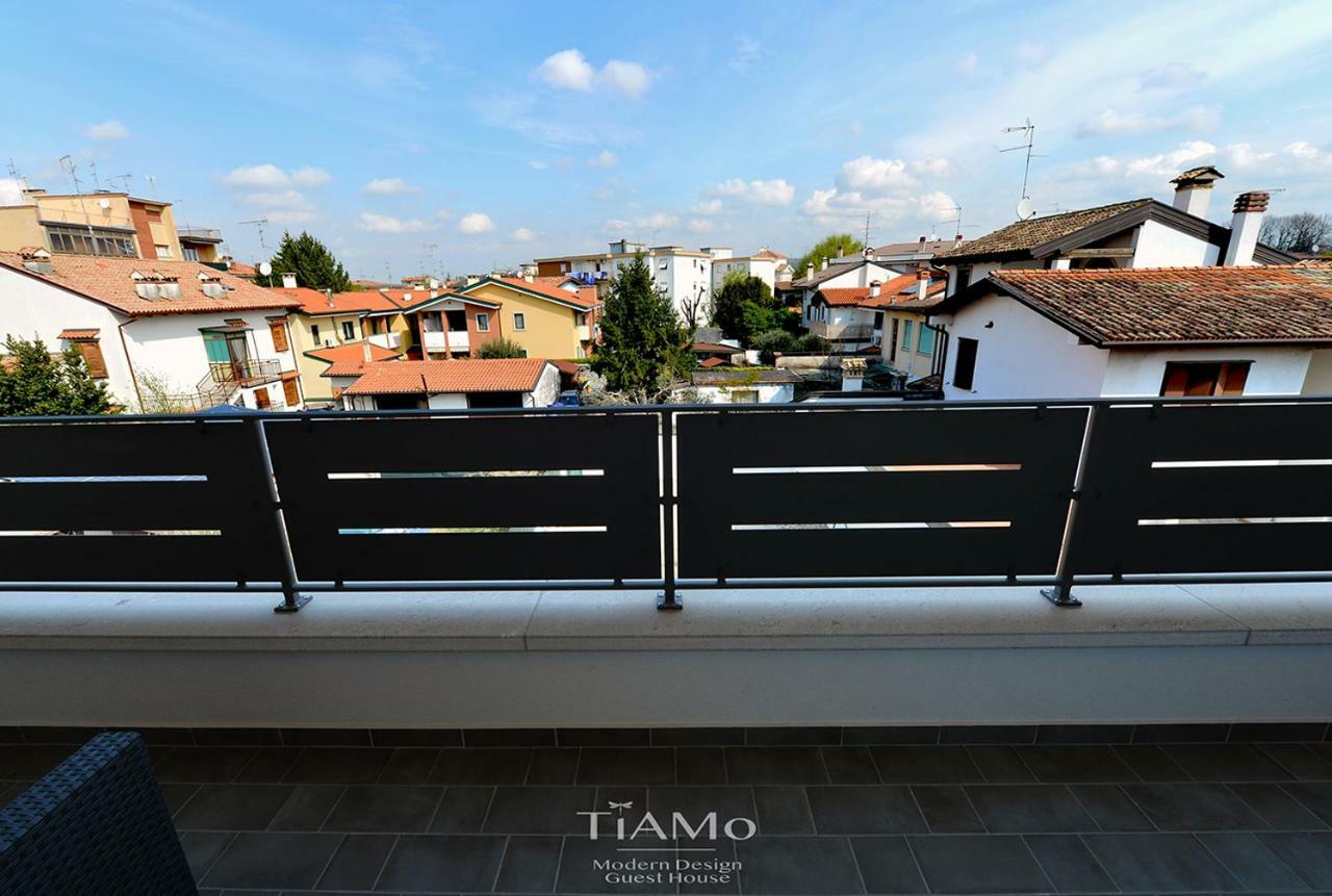 Tiamo Modern Design Guest House รองคี เด เลโจนารี ภายนอก รูปภาพ